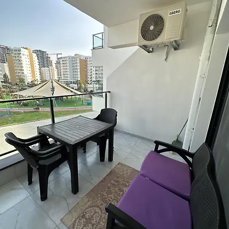 Studio, Caesar Apartment